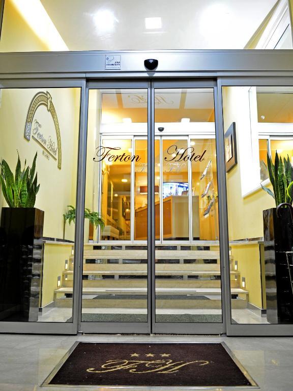 Hotel Ferton Milan Exterior photo